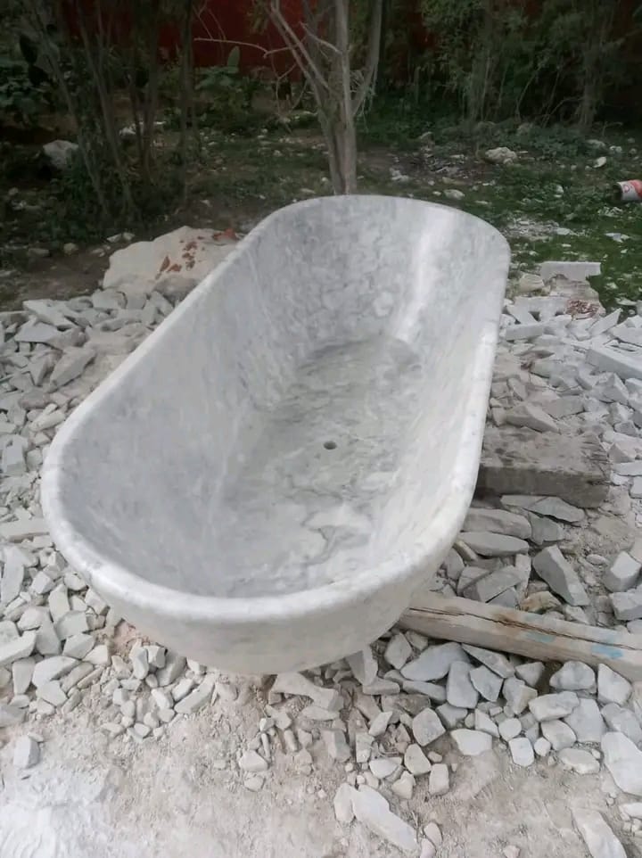 Bañera Artesanal de Piedra – Diseño Único y Resistente - Image 4